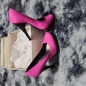 New! Size 9 Rachel Roy Fuschia Pink Heels